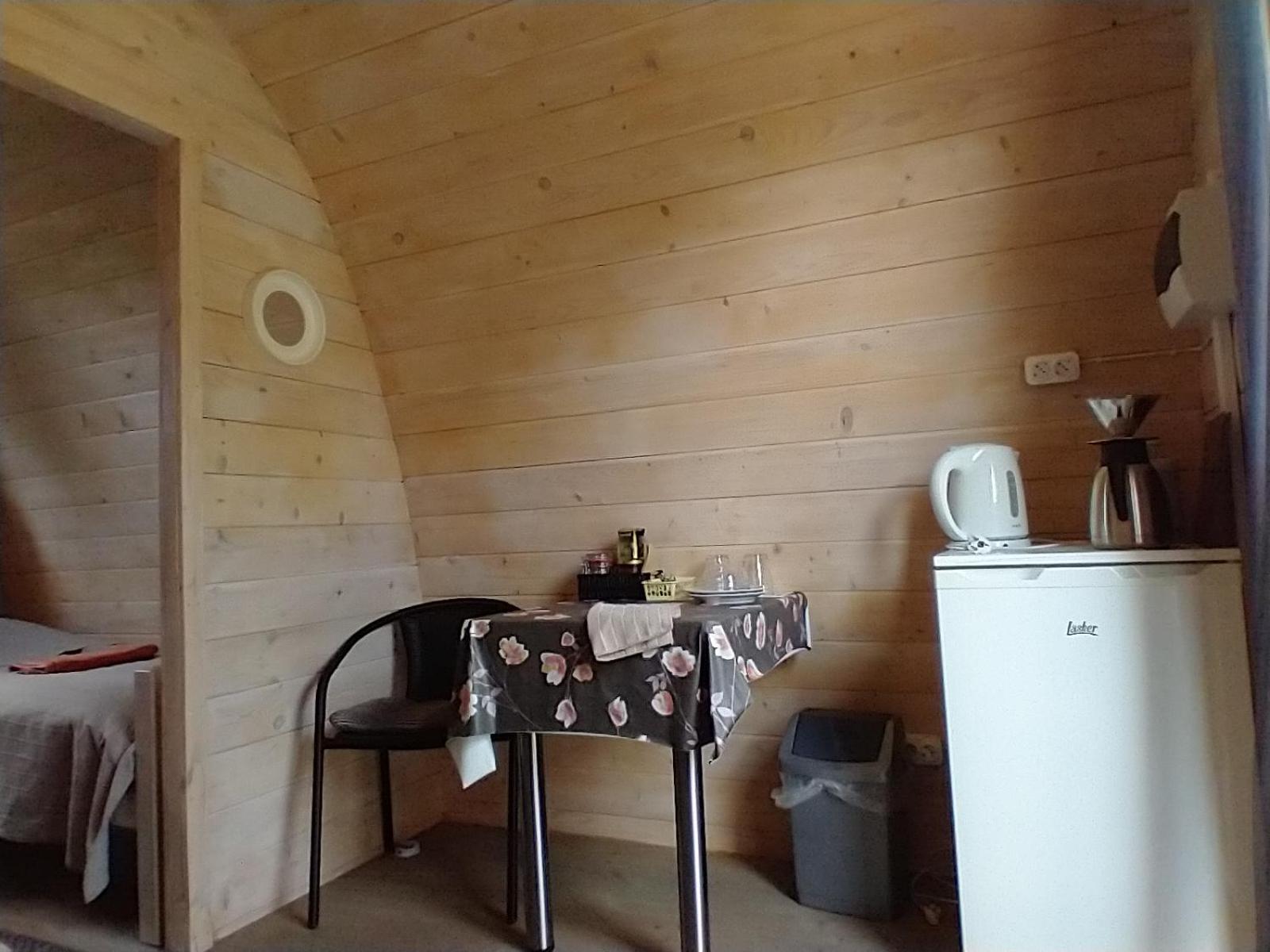 Lahemaa Kohvikann B & B, Caravan Park Palmse Phòng bức ảnh